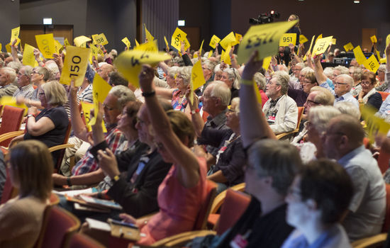 FOR SAMARBEID: Generalforsamlingen i NMS stemte for å beholde punktet i strategien om å jobbe for et utvidet samarbeid med Den norske kirke. FOTO: Markus Plementas, KPK