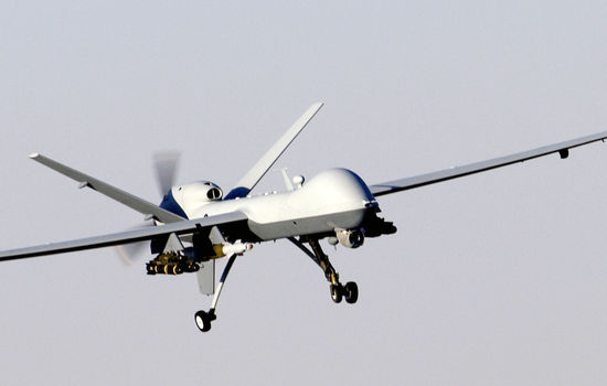 BIBELDRONE: Livets Ord i Sverige skal slippe bibler på arabisk fra droner over IS-kontrollerte områder. Illustrasjonsfoto: U.S. Air Force/Wikipedia