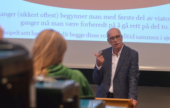 GOD KANAL: – Samfunnet trenger etiske impulser fra den kristne tradisjonen, sier teologiprofessor Tor Johan S. Grevbo som mener sjelesorgsamtaler er en god kanal i så måte. FOTO: Stein Gudvangen, KPK.
