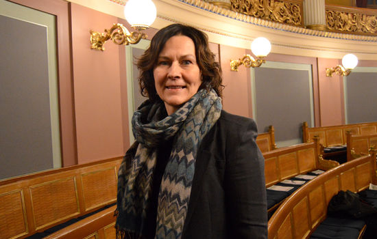 KAMP: Etter en kirkebrann blir konflikter rundt nybygg og gjenreisning en kamp om makt mellom parter med ulike kirkesyn, mener rådgiver Ingrid Staurheim som har forsket på dette. Foto: Stein Gudvangen, KPK.