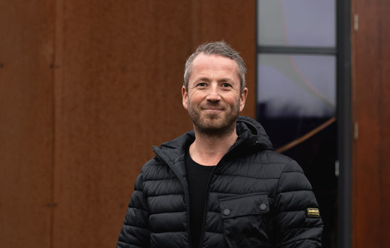 VIL NÅ FLERE: Thomas Vårlid, som er informasjonsleder ved Ansgarskolen og daglig leder i nyopprettede Informasjonskontoret for bibelskolene i Norge, sier at alle bibelskolene har et hjerte for å nå ut slik at flere kan få oppleve et år på bibelskole. FOTO: Privat