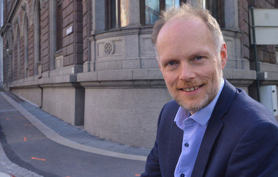 NY: Hans Johan Sagrusten har tatt over som forlagssjef i Verbum. Foto: Stein Gudvangen, KPK.