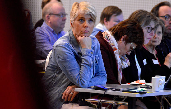 UTSATT: Kirkerådet, med Kristin Gunleiksrud Raaum i spissen, håper Kirkemøtet kan avvikles i september, men møtet er så langt ikke datofestet. Bildet er fra Kirkemøtet i fjor. Foto: Stein Gudvangen, KPK.